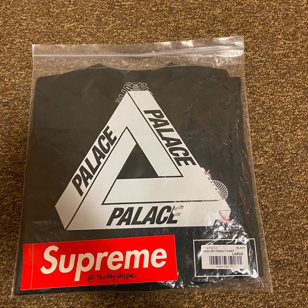 Palace Hesh Mit Tri T Shirt